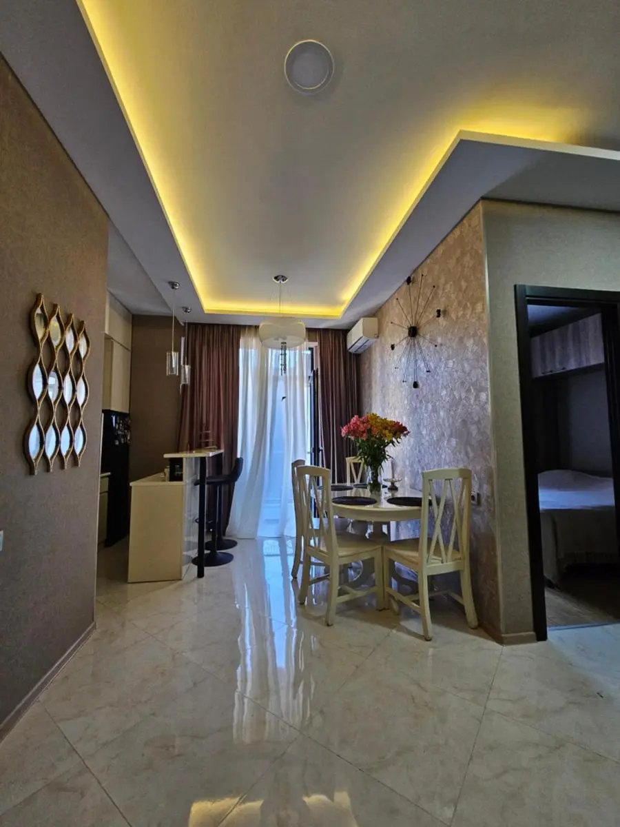 Image 3 of Traveller Apartment