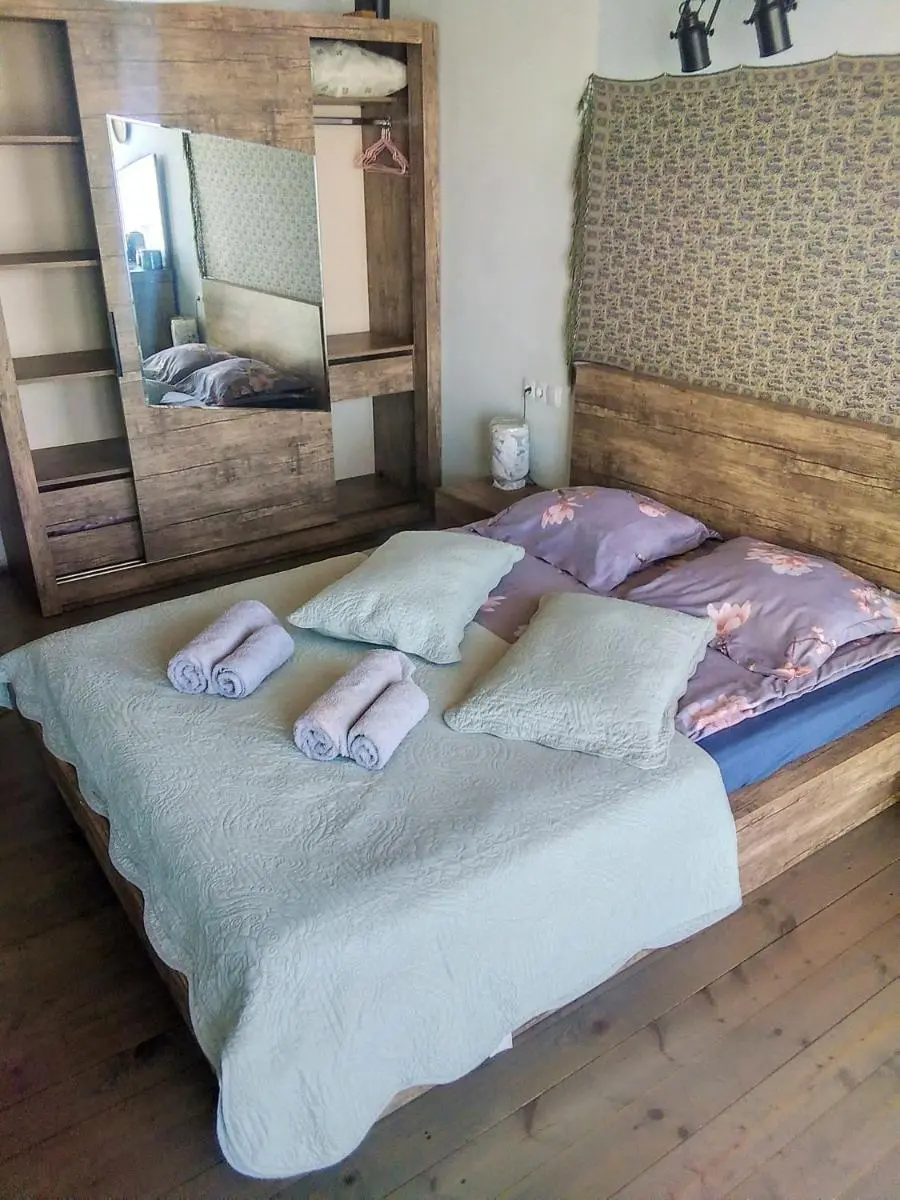 Image 3 of View Apartment