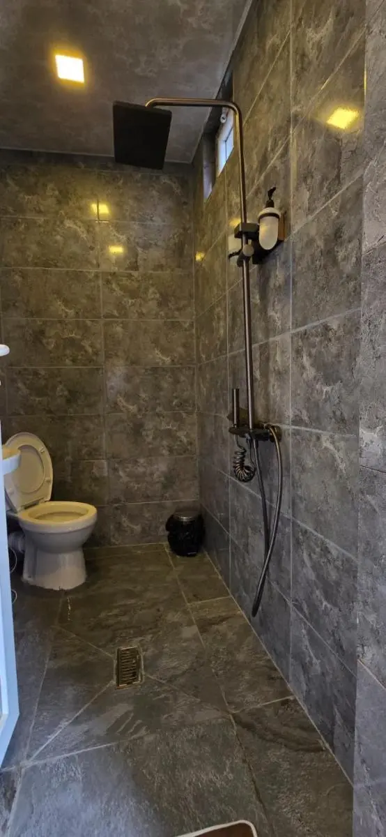 Image 2 of View Corner