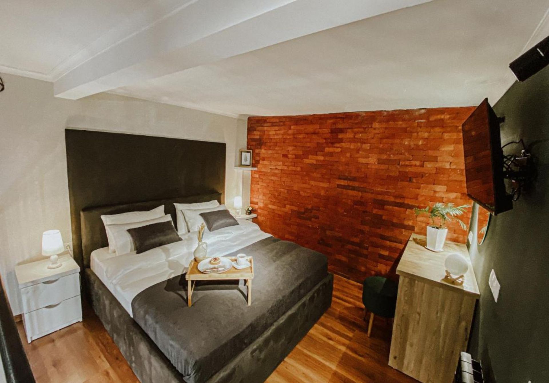 Luxury Inn